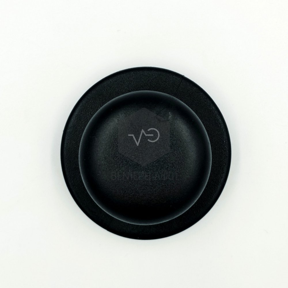 Pot lid plastic with screw general use.