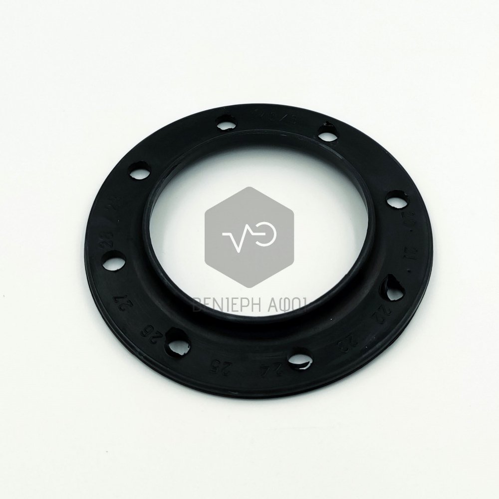 Resistance seal for water heater Ø14cm with 8 holes.